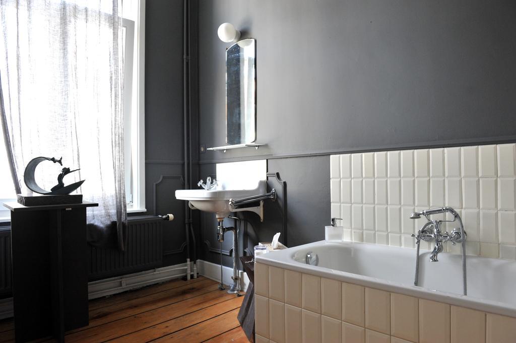Sgt.Pepper'S Bnb Ixelles Pokoj fotografie